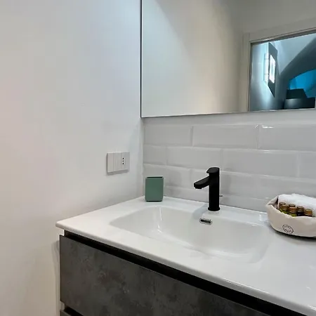 Casa Luna In Giulia Di Barolo Apartment *
